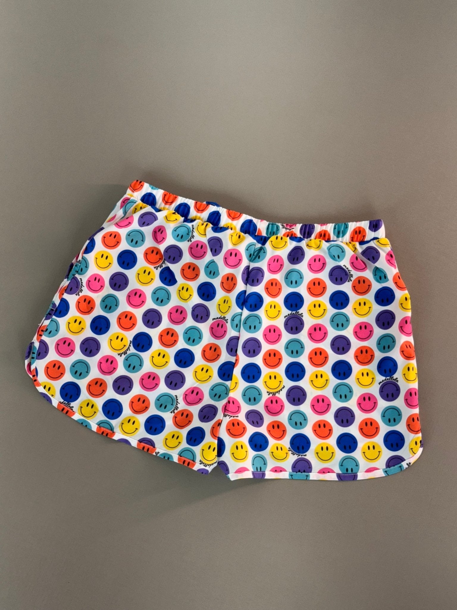 Shorts Curto Com Elástico Emojis Colors 1016 - MADALLOLA