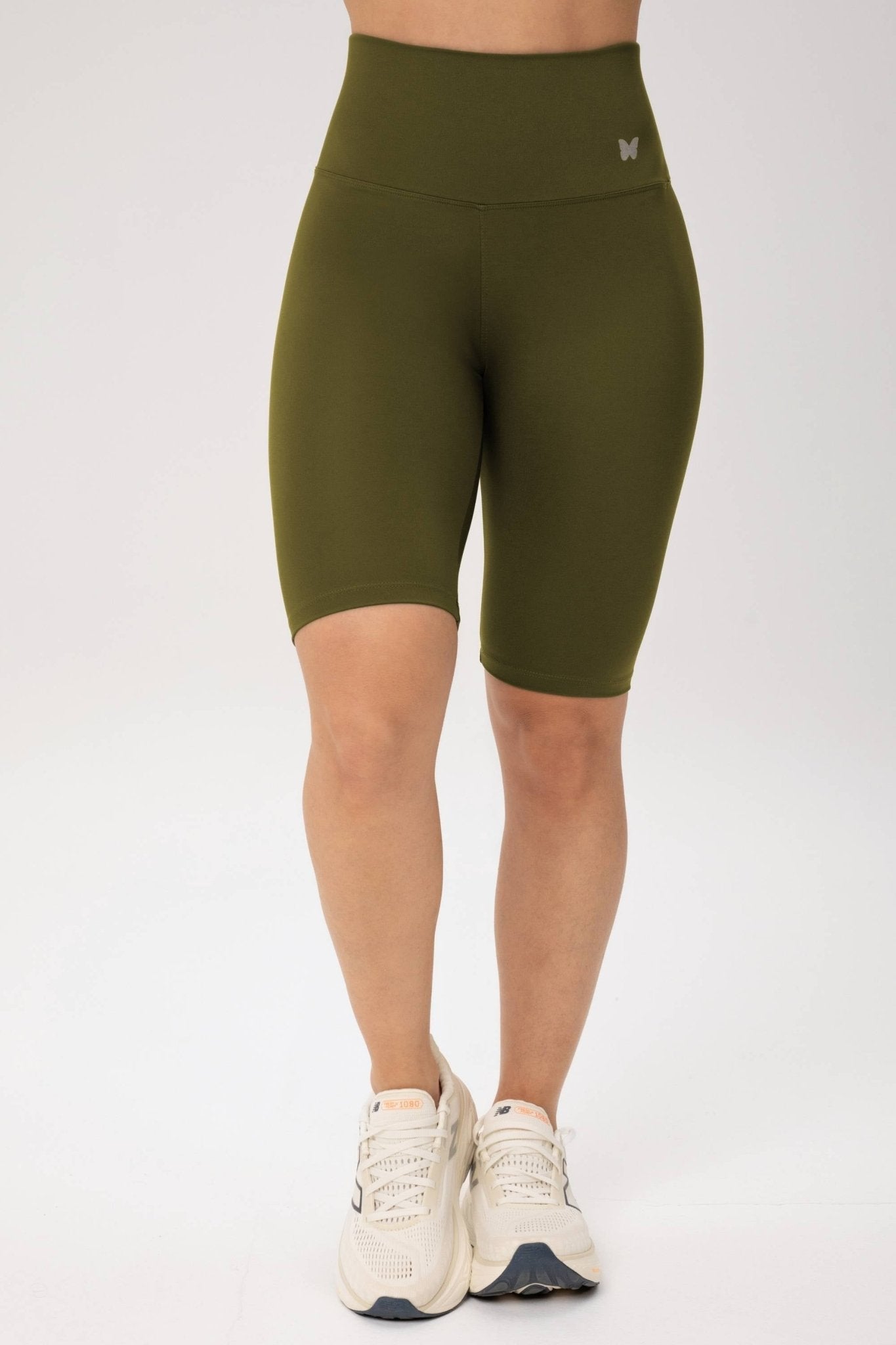 Bermuda Essentials Verde MADAF250053 - MADALLOLA