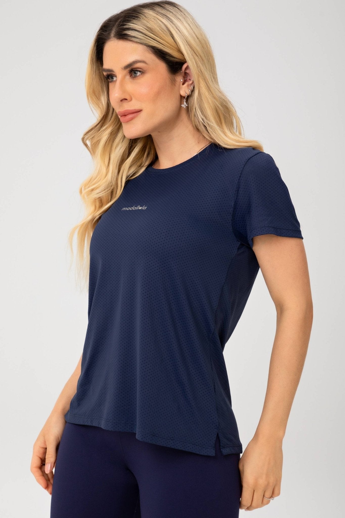 Blusa de Manga Curta Essentials Dry Marinho MADAF250047 - MADALLOLA