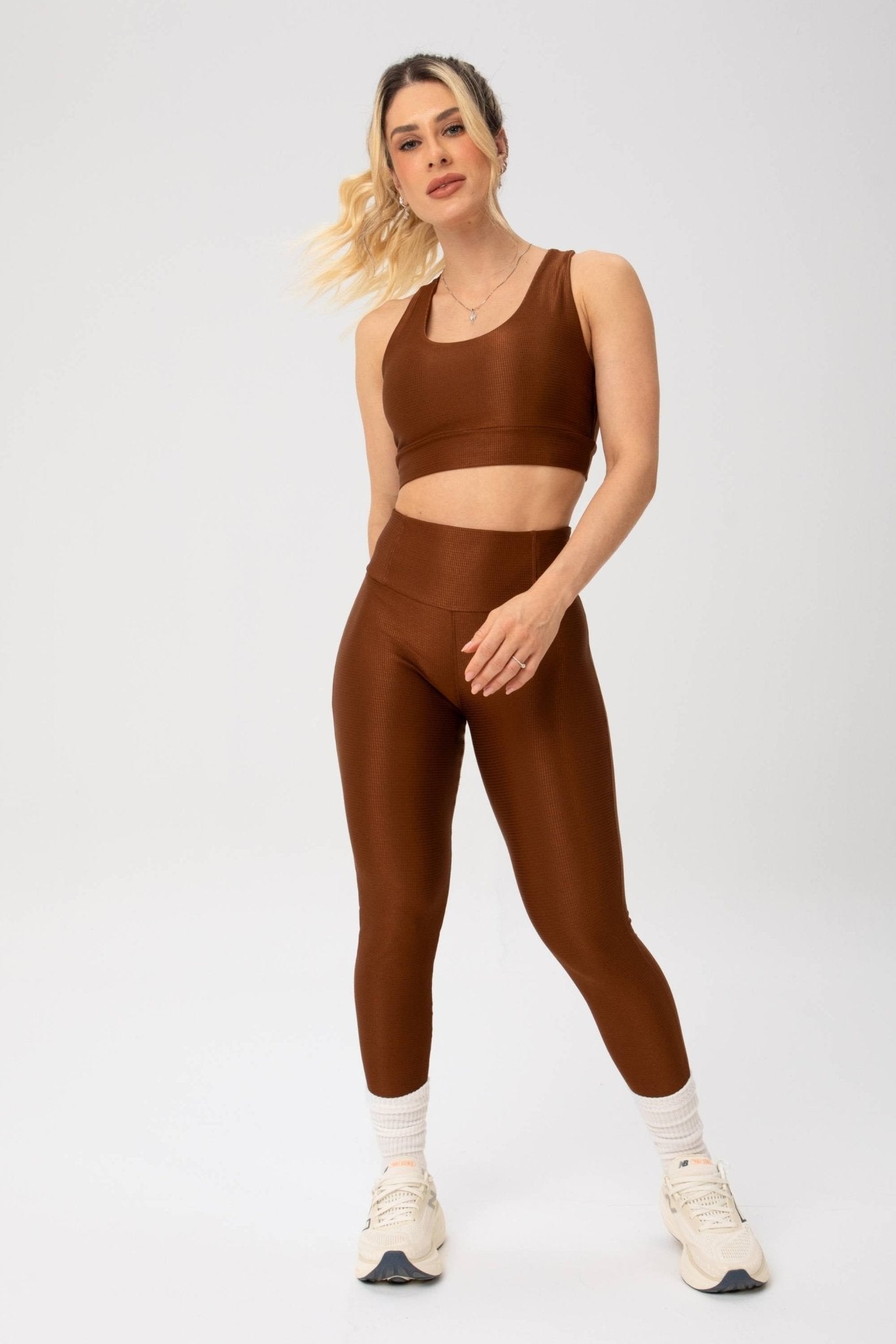Calça Bumbum Anatômico Essentials Marrom Texturizado MADAF250033 - MADALLOLA