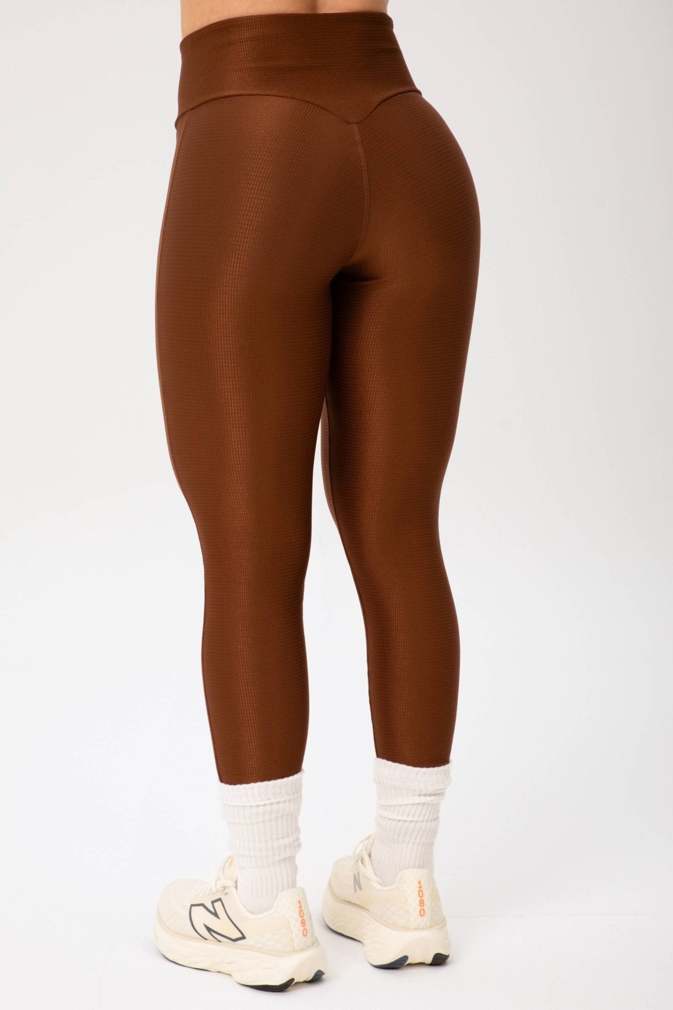 Calça Bumbum Anatômico Essentials Marrom Texturizado MADAF250033 - MADALLOLA