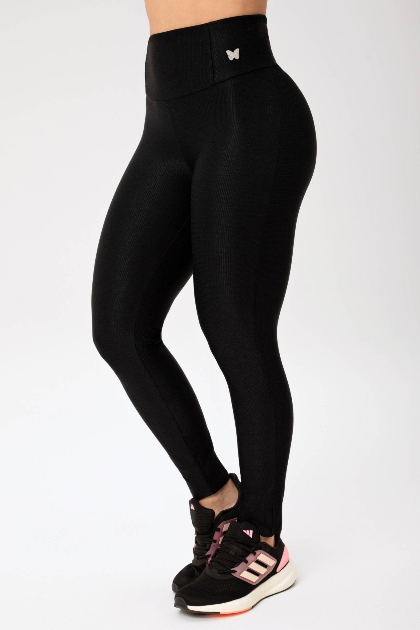 Calça Bumbum Anatômico Essentials Preto Texturizado MADAF250033 - MADALLOLA