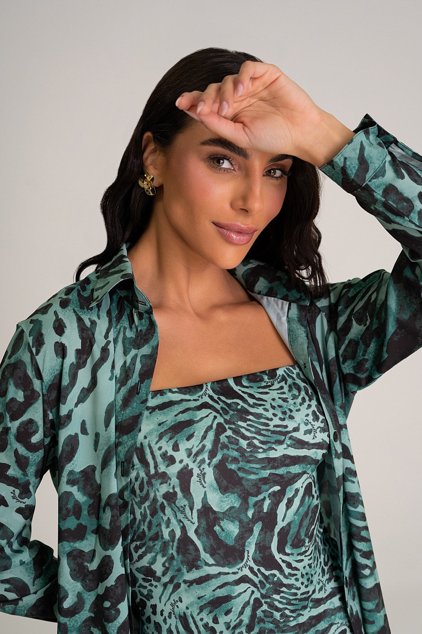 Camisão Manga Longa Estampado Onça Verde MADAP25048 - MADALLOLA
