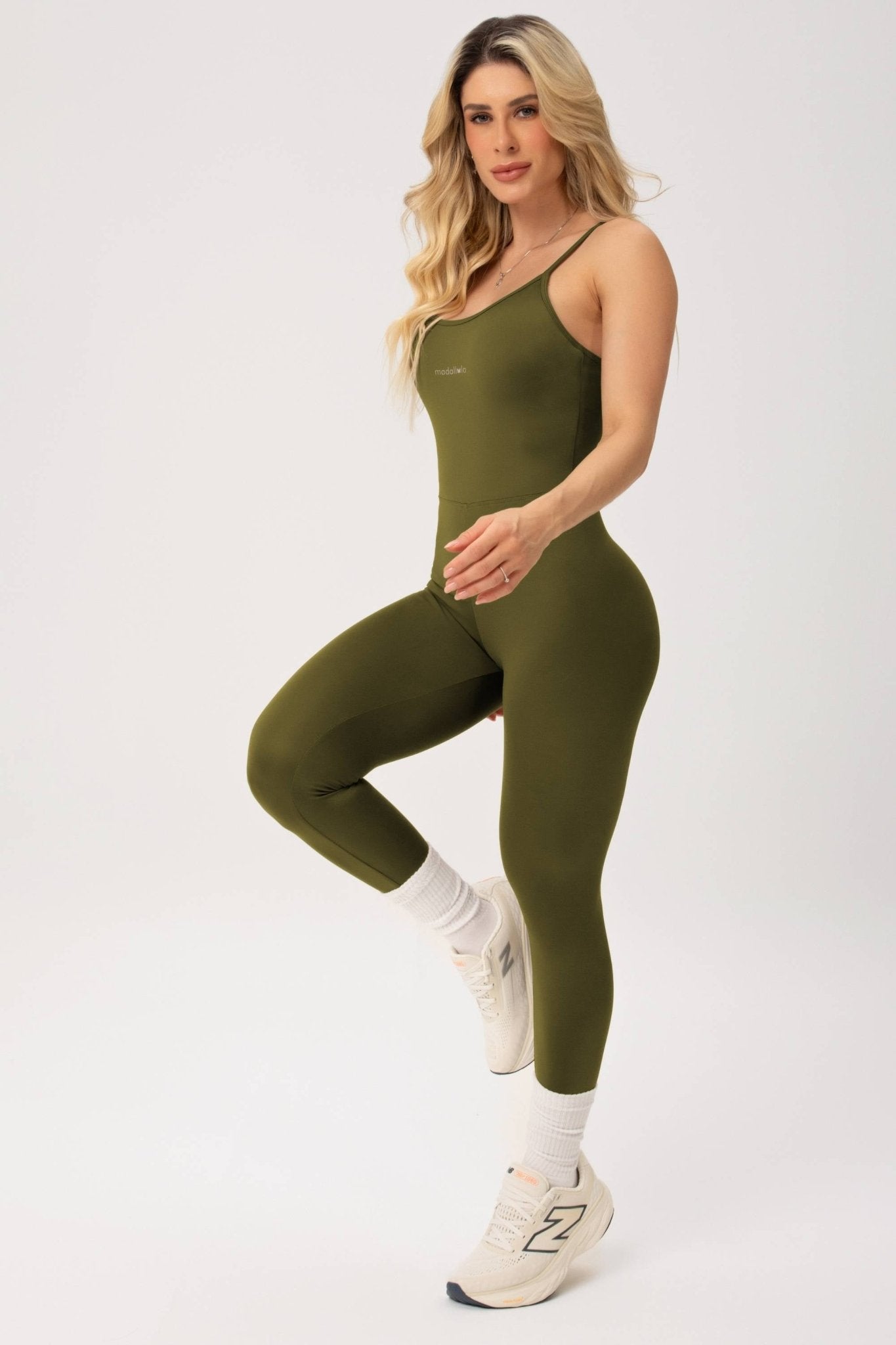 Macacão de Alcinha Essentials Verde MADAF250055 - MADALLOLA