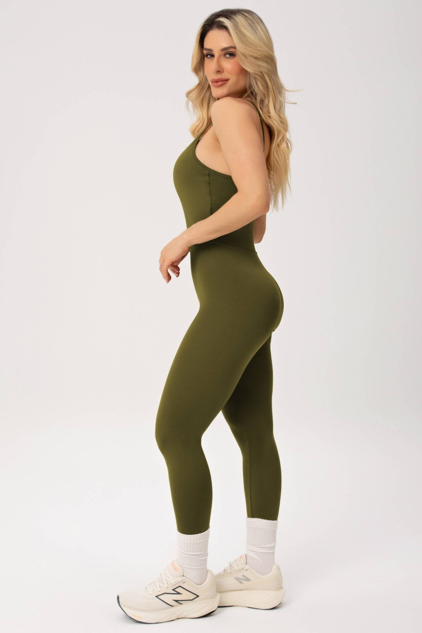 Macacão de Alcinha Essentials Verde MADAF250055 - MADALLOLA