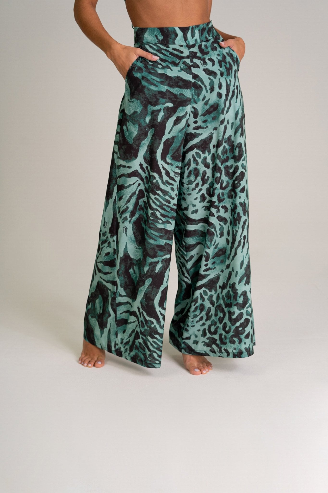 Pantalona Cintura Alta Estampado Onça Verde MADAP25029 - MADALLOLA