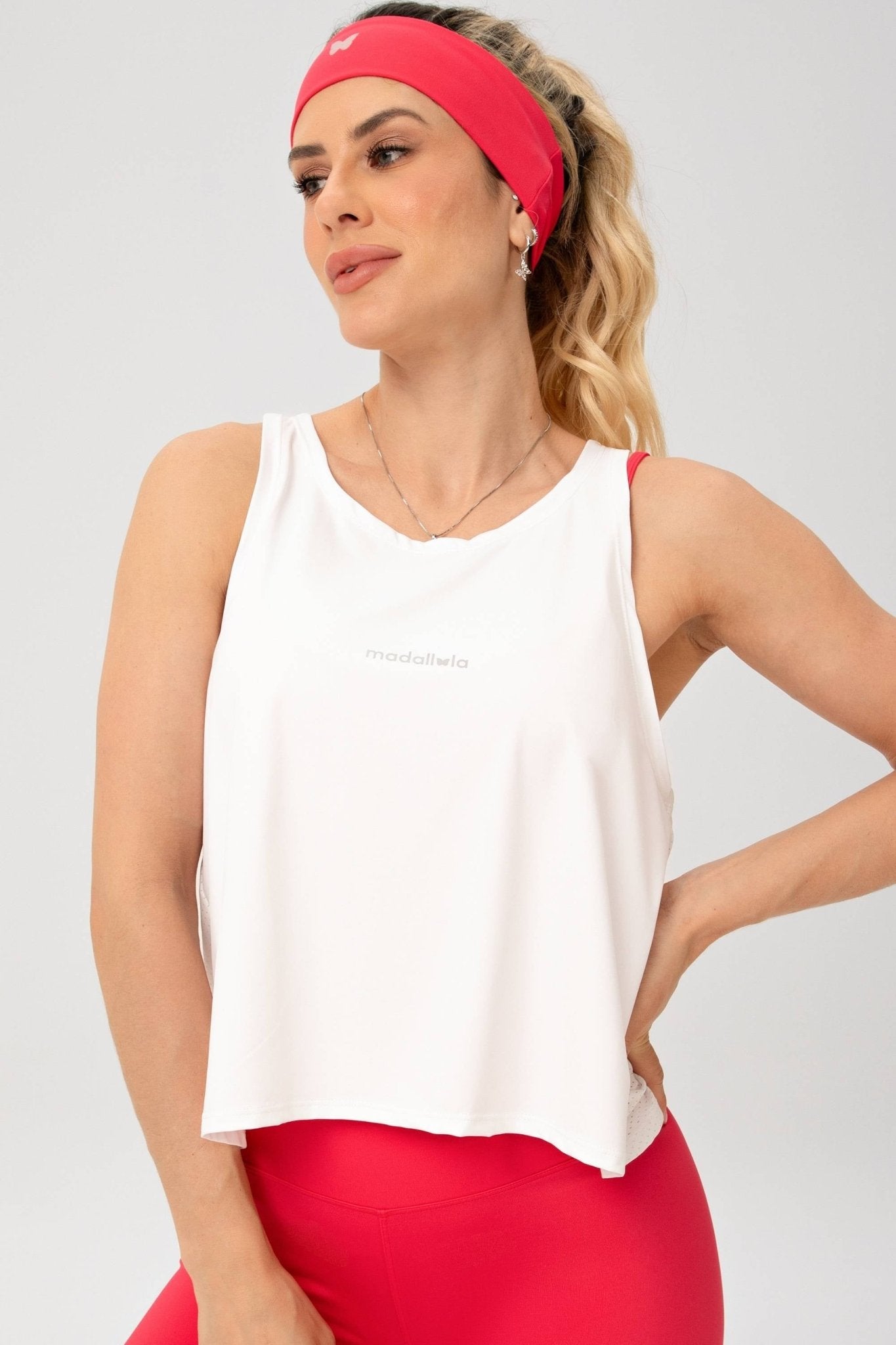 Regata Costas Transpassadas Essentials Branco MADAF250046 - MADALLOLA