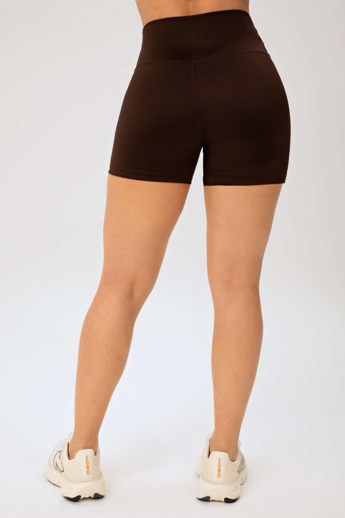 Shorts Essentials Marrom MADAF250052 - MADALLOLA