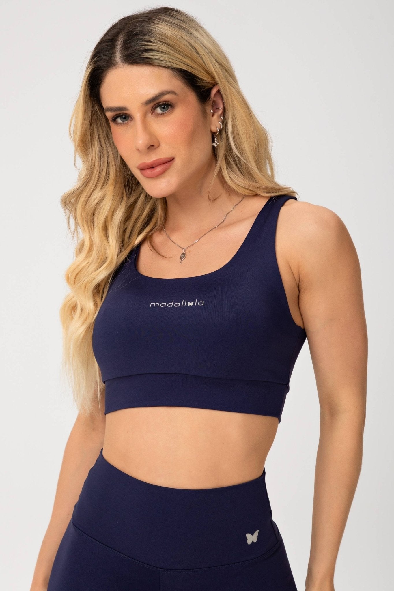 Top Alça Larga Essentials Azul Marinho MADAF250051 - MADALLOLA