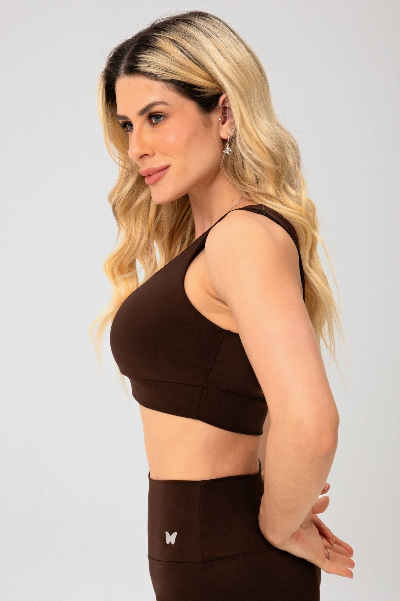 Top Alça Larga Essentials Marrom MADAF250051 - MADALLOLA