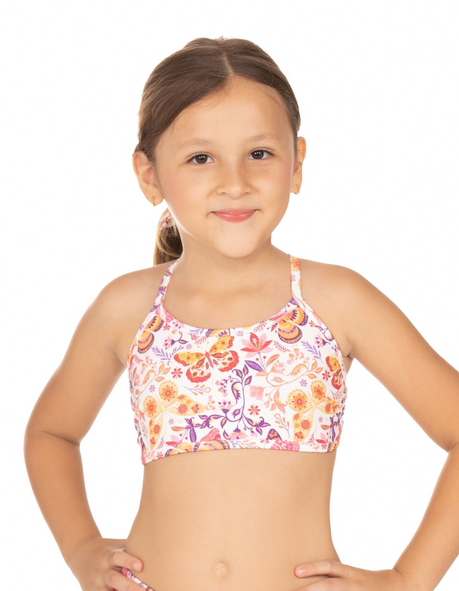 Top Infantil Costas Trançadas – Borboletas Coloridas Fundo Branco MADA11071 - MADALLOLA