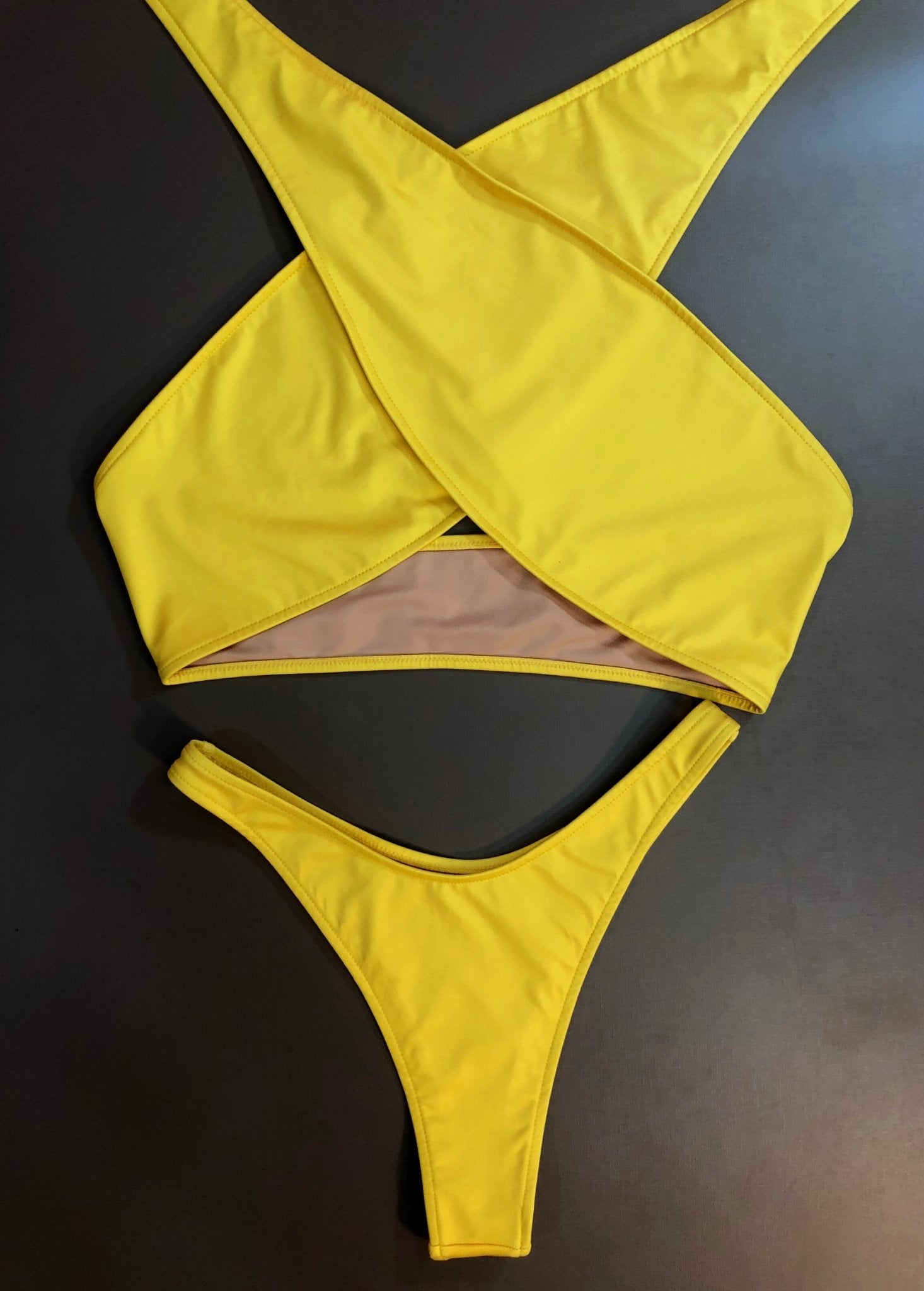 Biquíni Top Cruzado E Calcinha Asa Delta Amarelo Liso 732 - Amanda Paggi - MADALLOLA