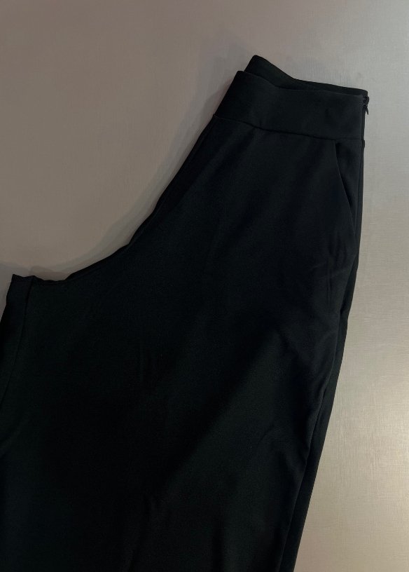 Calça Pantalona Com Zíper Preto Liso 423 - MADALLOLA