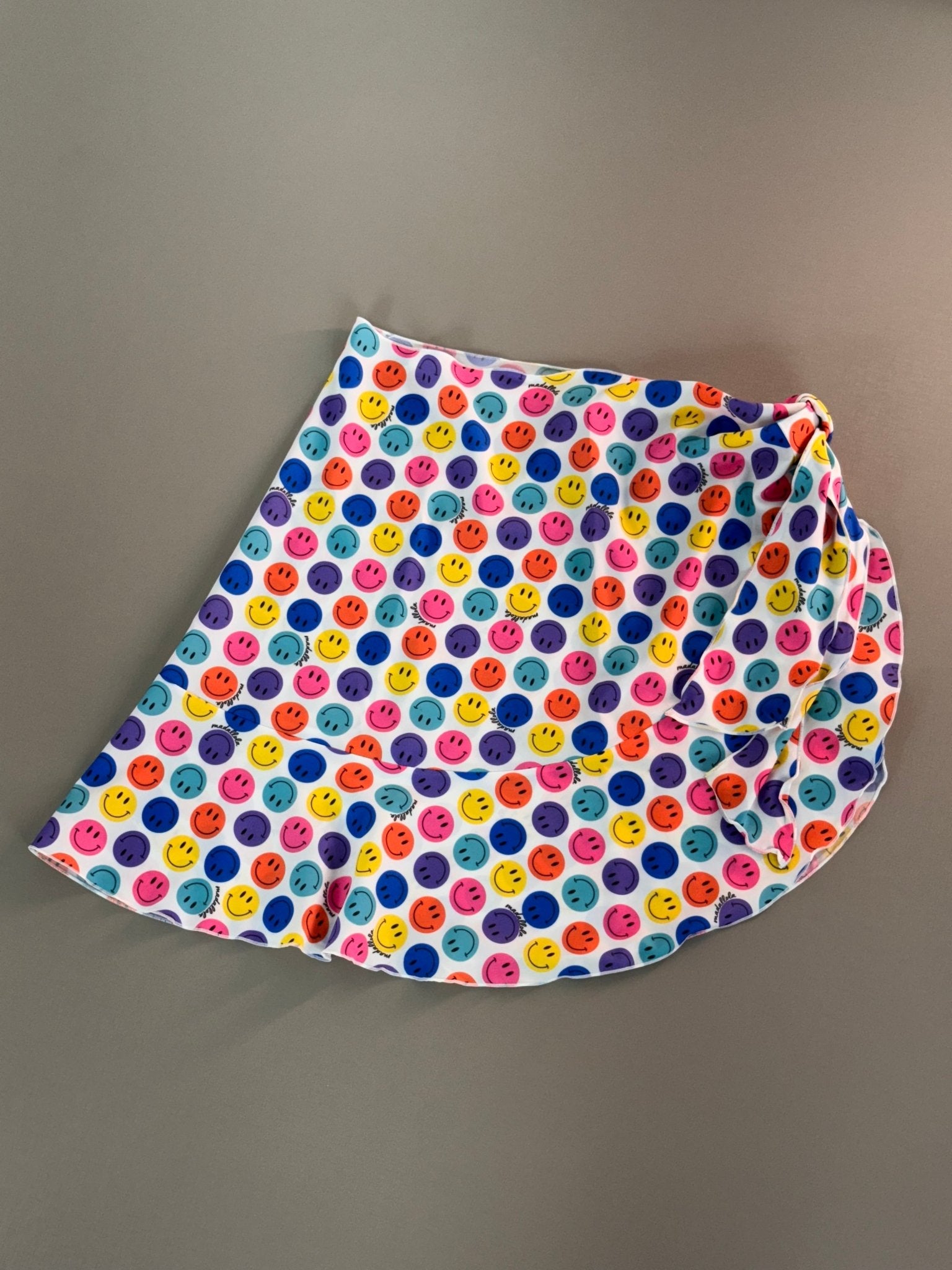 Sainha Babadinho Amarração Única Emojis Colors 1019 - MADALLOLA